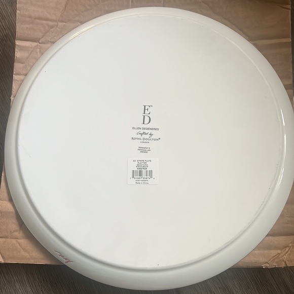ED Taupe Stripe Serving Platter, 12.5 inch - Picture 4 of 5